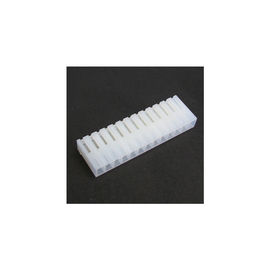 Fil du connecteur PA66 plaqué par SN pour embarquer l'angle blanc de la gaufrette VH3.96 Ritght