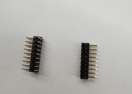goupilles masculines et femelles de 2mm d'en-tête, double noir PA9T de connecteur d'en-tête de la rangée 500V